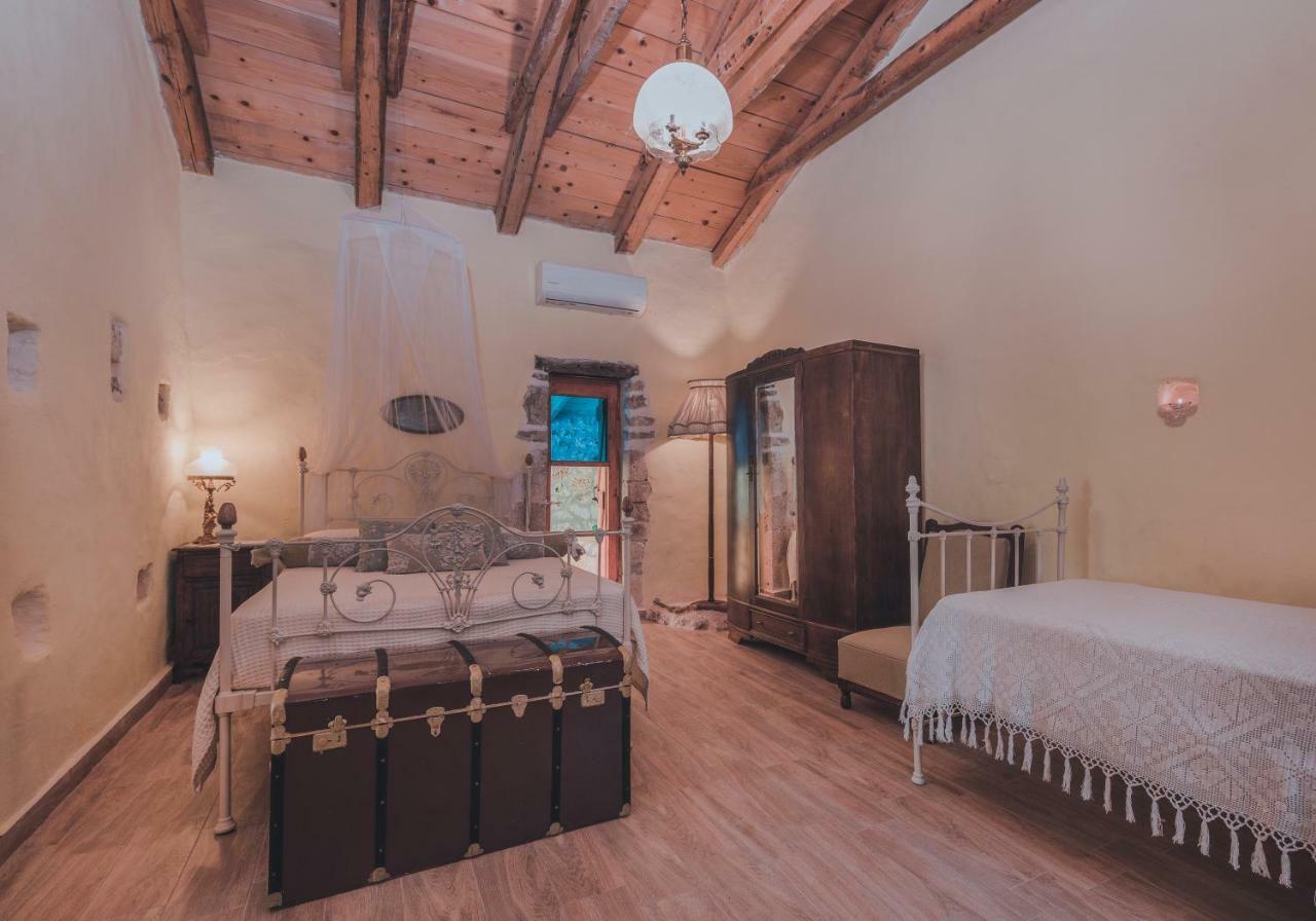 La Casa Di Nonna Guest House Korithion ภายนอก รูปภาพ